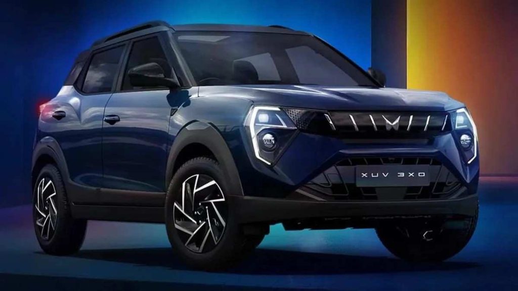Mahindra XUV 3XO REVX के नए मिड-स्पेक वेरिएंट को किया लॉन्च
