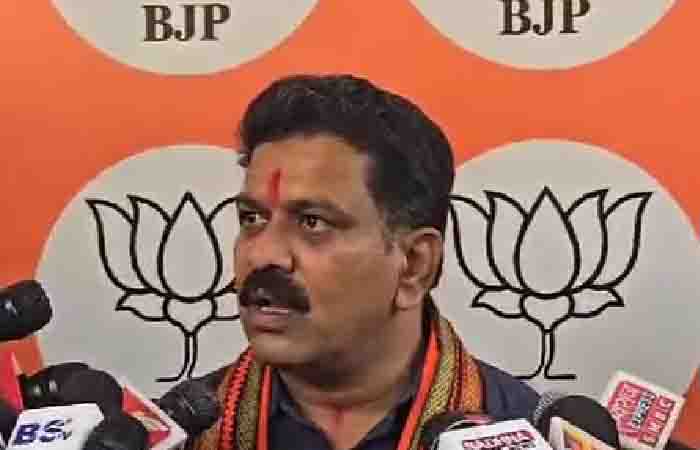 CG Politics: एग्जिट पोल में NDA को बहुमत मिलने पर डिप्टी सीएम विजय शर्मा का दावा, बोले- अबकी बार 400 पार CG Politics