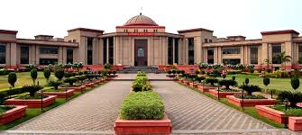 Bilaspur High Court : उच्च न्यायालय ने ख़राब सड़कों को लेकर नई सरकार से मांगा जवाब