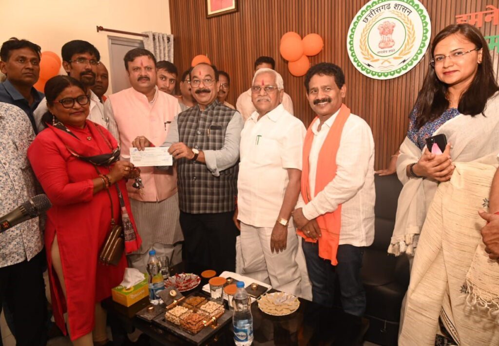 उप मुख्यमंत्री श्री अरुण साव ने अहिवारा में 2.68 करोड़ रुपए के विकास कार्यों का किया लोकार्पण और भूमिपूजन deputy cm khabarwaad.com