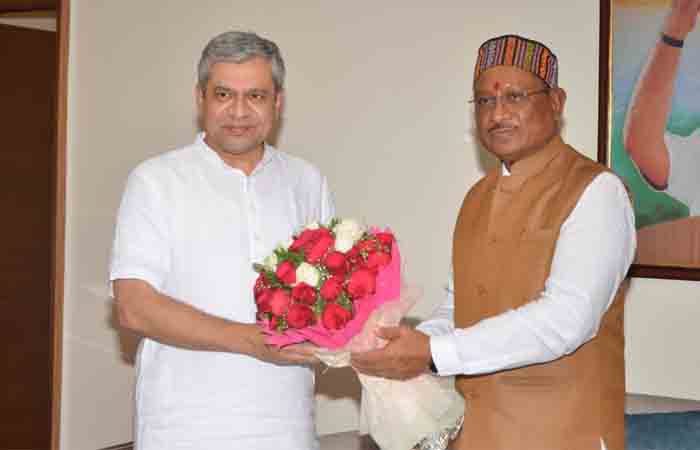 CG News Today: मुख्यमंत्री विष्णु देव साय ने केंद्रीय रेल मंत्री से रेल परियोजनाओं पर की चर्चा, चार प्रमुख रेल परियोजनाएं जल्द होगी शुरू