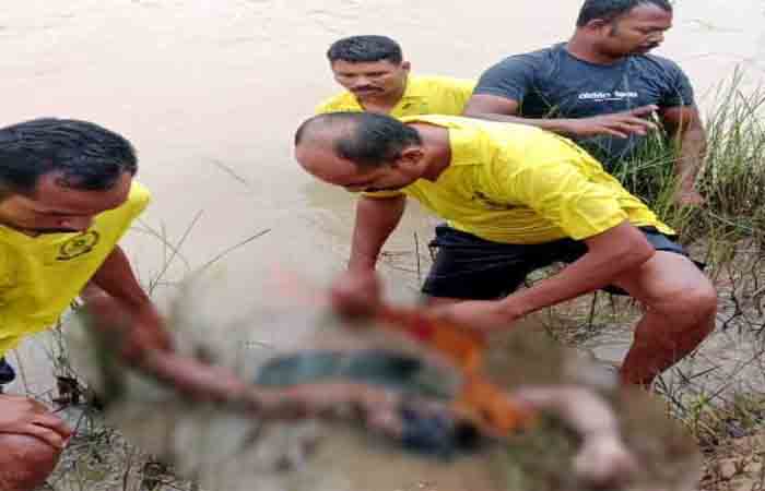 Kanker News Today: तेज बहाव में नदी पार करते समय दो महिला बहे, एक की डूबने से मौत, दुसरे ने तैरकर बचाई जान