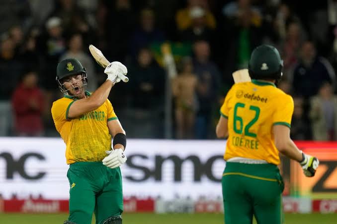 IND vs SA 2nd T20: साउथ अफ्रीका ने दूसरे टी20 में 3 विकेट से दर्ज की जीत, सीरीज में 1-1 से की बराबरी,वरुण ने बिखेरा जादू..