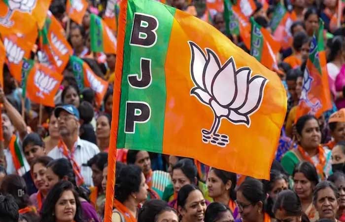 नगरीय निकाय चुनाव की तैयारी में जुटी भाजपा: अमर अग्रवाल के नेतृत्व में बनाई घोषणा पत्र समिति, नैरेटिव एवं कंटेंट टीम का नेतृत्व करेंगे पंकज झा… Chhattisgarh News