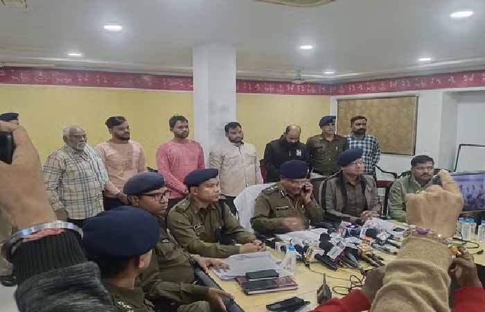 रायपुर में गौकशी का मामला: घर में बेचने के लिये रखे थे गौ मांस, 6 आरोपी गिरफ्तार Cow slaughter case in Raipur