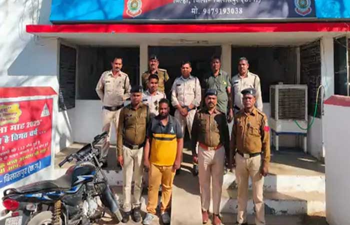 CRIME NEWS: नाबालिग ने फावड़े से वार कर अपनी ही बुआ को उतारा मौत के घाट, शव को कोठी में छिपाया Bilaspur Crime News
