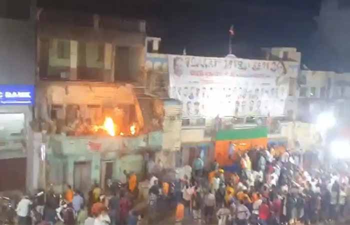 बारदाना गोदाम में लगी आग: BJP की स्वागत रैली में फटाके फोड़ने के दौरान हुआ हादसा Bilaspur Latest News