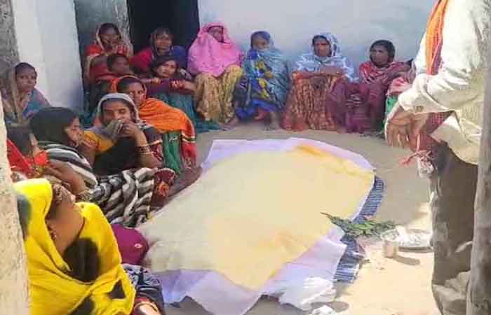 महुआ शराब पीने से चार लोगों की मौत, दर्जनभर की हालत गंभीर, जांच में जुटी पुलिस Bilaspur News