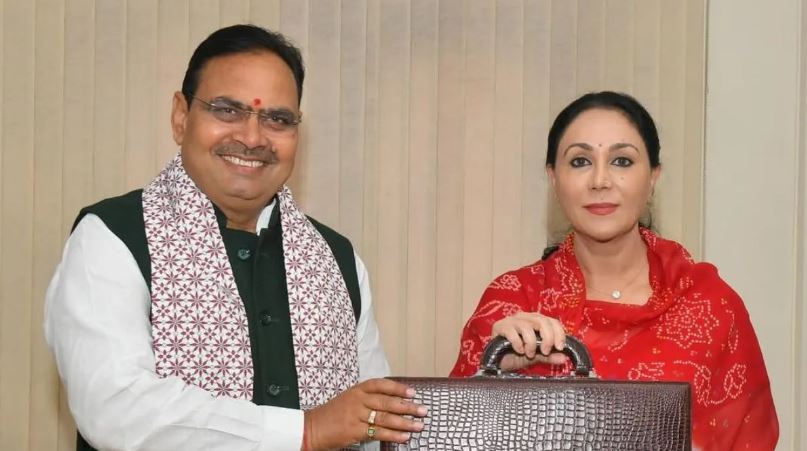 राजस्थान सरकार का दूसरा बजट पेश, 1,25,000 युवाओं को सरकारी नौकरियां मिलेंगी, जानिए बजट की खास बातें