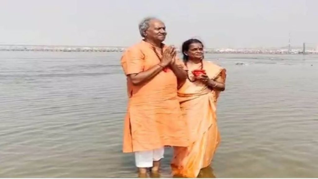 सांसद बृजमोहन अग्रवाल और राजेश मूणत पहुंचे प्रयागराज, परिवार संग लगाई आस्था की डूबकी