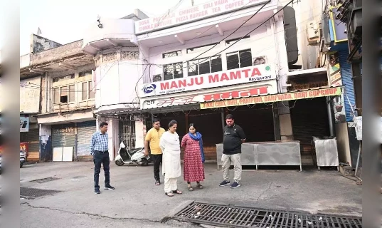 एक्टिव मोड में महापौर, रायपुर के व्यस्तम इलाकों का निरीक्षण, होटल प्रबंधन को सफाई व्यवस्था बनाए रखने के निर्देश
