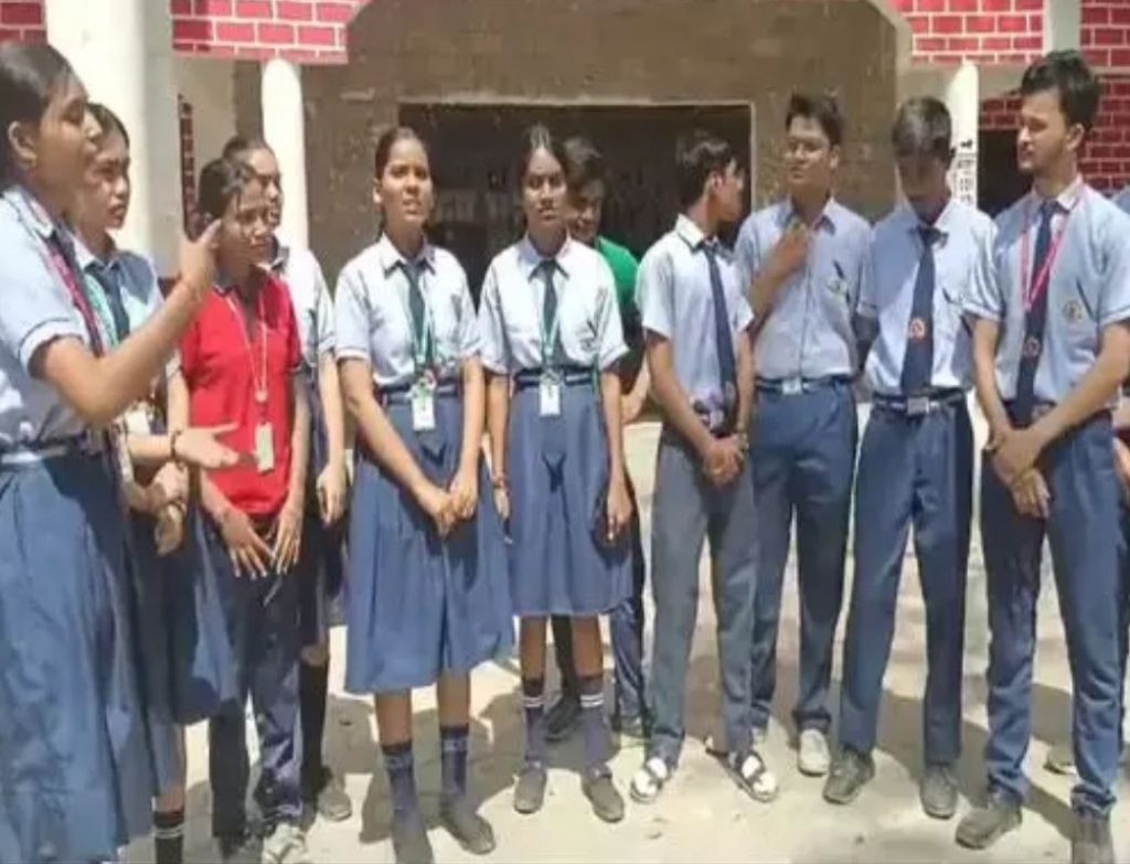 36 छात्रों का एडमिट कार्ड निरस्त, बोर्ड परीक्षा नहीं दे पाएंगे छात्र, ABVP ने उठाया आवाज