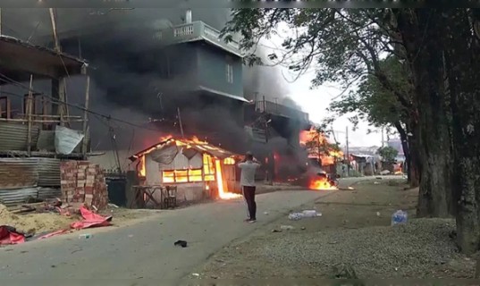 Manipur Violence: अनाथ आश्रम पर गोलीबारी, स्थानीय लोगों ने किया विरोध