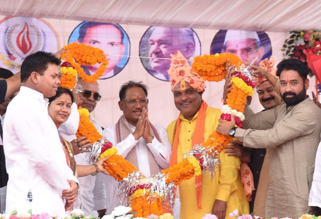 चन्द्रनाहू कुर्मी क्षत्रीय समाज के केन्द्रीय महाधिवेशन में शामिल हुए मुख्यमंत्री विष्णुदेव साय