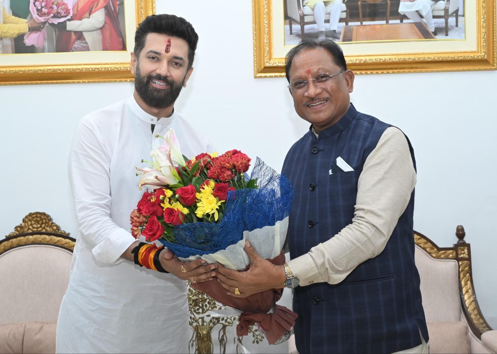 मुख्यमंत्री विष्णुदेव साय से केन्द्रीय मंत्री चिराग पासवान ने की सौजन्य मुलाकात