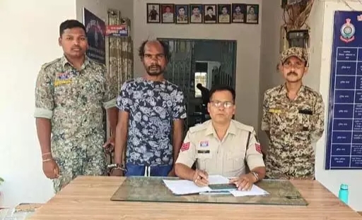पड़ोसी को मौत के घाट उतारने वाला युवक गिरफ्तार