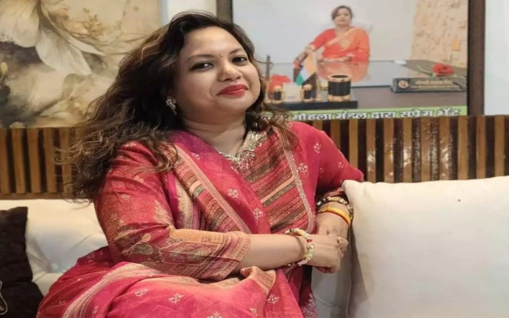 पूर्व IAS की बेटी पर फर्जी जाति प्रमाणपत्र बनवाने का आरोप, होगी जांच
