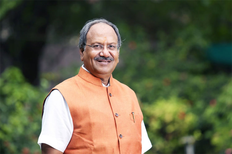नकटी ग्रामवासियों के समर्थन में सांसद बृजमोहन अग्रवाल, मुख्यमंत्री को लिखा खत, विधायक कॉलोनी निर्माण पर रोक लगाने की मांग