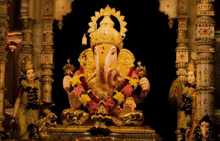 Ganesh Chaturthi 2025: गणेश चतुर्थी 26 या 27 अगस्त कब ? गौरी पुत्र गजानन की स्थापना के लिए मिलेगा सिर्फ 2 घंटे का समय Ganesh Chaturthi 2025