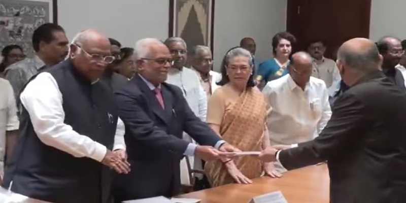 मौलिक अधिकारों के संरक्षक, सलवा जुडूम पर ऐतिहासिक फैसला देने वाले बी. सुदर्शन रेड्डी INDIA गठबंधन की पसंद