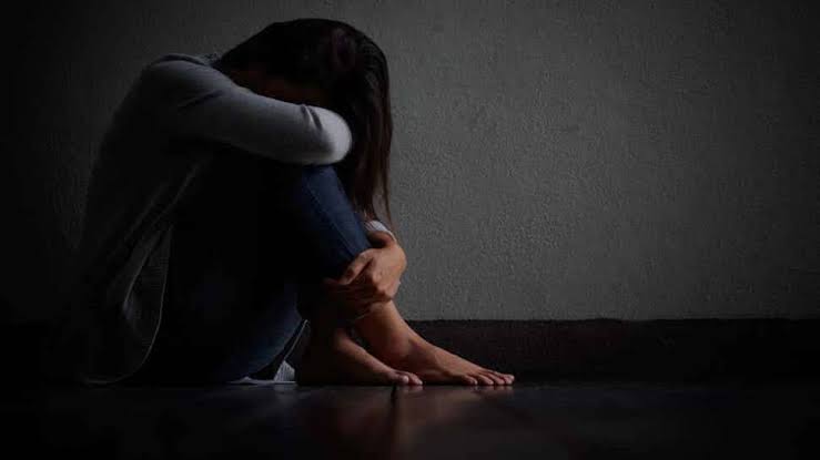 लखनऊ में दिल दहला देने वाली घटना, पालतू कुत्ते की बीमारी से आहत दो सगी बहनों ने की आत्महत्या