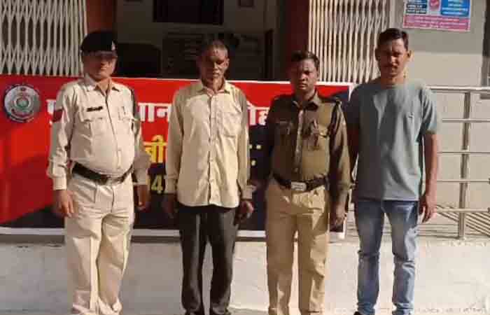 पिता की क्रूरता ने छीनी बेटे की खुशी: समाजिक बदनामी के डर में नवविवाहिता को पिलाया कीटनाशक, शव को सेप्टिक टैंक में छुपाया पिता की क्रूरता ने छीनी बेटे की खुशी: समाजिक बदनामी के डर में नवविवाहिता को पिलाया कीटनाशक, शव को सेप्टिक टैंक में छुपाया