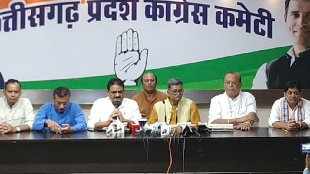 NEET अनियमितताओं पर कांग्रेस का अभियान तेज, नेता प्रतिपक्ष चरणदास महंत ने केंद्र पर साधा निशाना