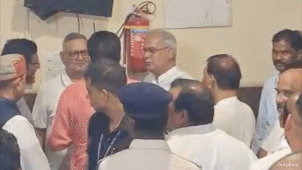 3400 करोड़ के शराब घोटाला मामले में रामगोपाल अग्रवाल गिरफ्तार, ED को मिली 5 दिन की कस्टोडियल रिमांड